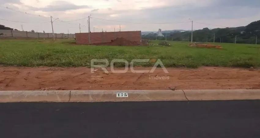 Terreno em condomínio fechado à venda na Avenida Caroline Garcia Batista, 00, Residencial Parati, São Carlos