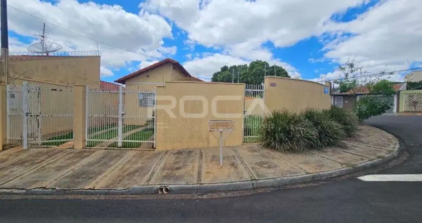 Casa padrão de 3 dormitórios com garagem para 5 carros em americo alves margarido, são carlos.