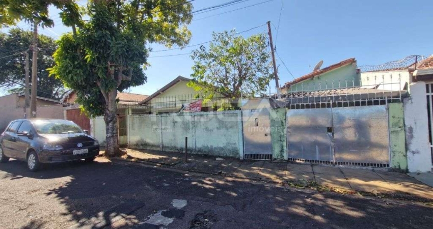 Casa Padrão à venda em Chácara Parque Club, São Carlos - 2 dormitórios e edícula