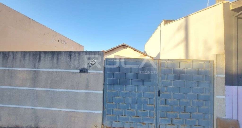 Casa à venda no bairro DOURADINHO em São Carlos - 2 dormitórios e 2 garagens