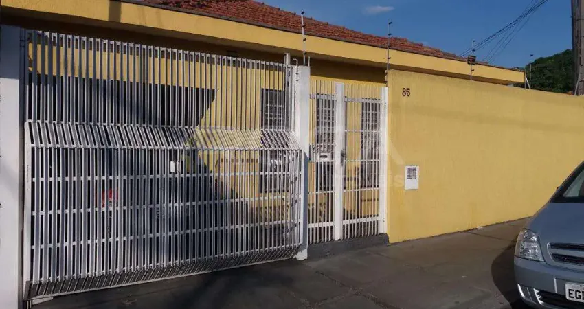 Casa padrão à venda em Lagoa Serena, São Carlos - 3 dormitórios, canil e depósito!
