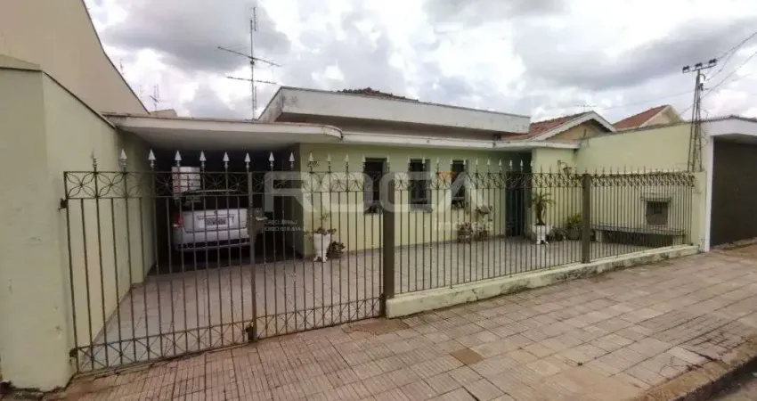 Casa à venda na Vila Prado em São Carlos: 3 dormitórios, 2 banheiros, 3 garagens