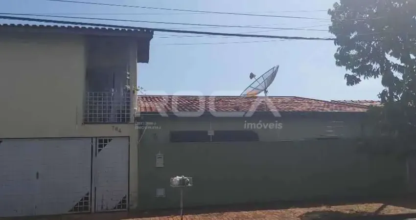 Casa padrão à venda em Santa Felícia, São Carlos - 3 dormitórios e suíte!
