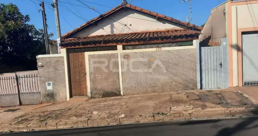 Charmosa casa à venda no bairro Jardim Bandeirantes em São Carlos