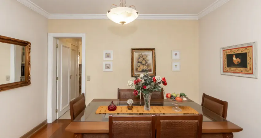 Lindo apartamento na Pompeia, com 3 dormitórios, 1 suíte, sacada, 2 vagas!