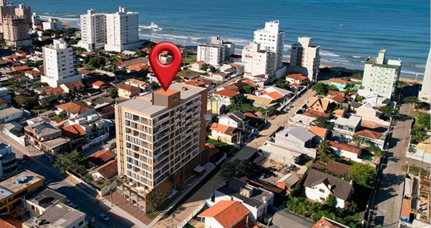 APARTAMENTO 2 DORMITÓRIOS, 1 SUÍTE A 200M DO MAR NO GRAVATÁ NAVEGANTES/SC.