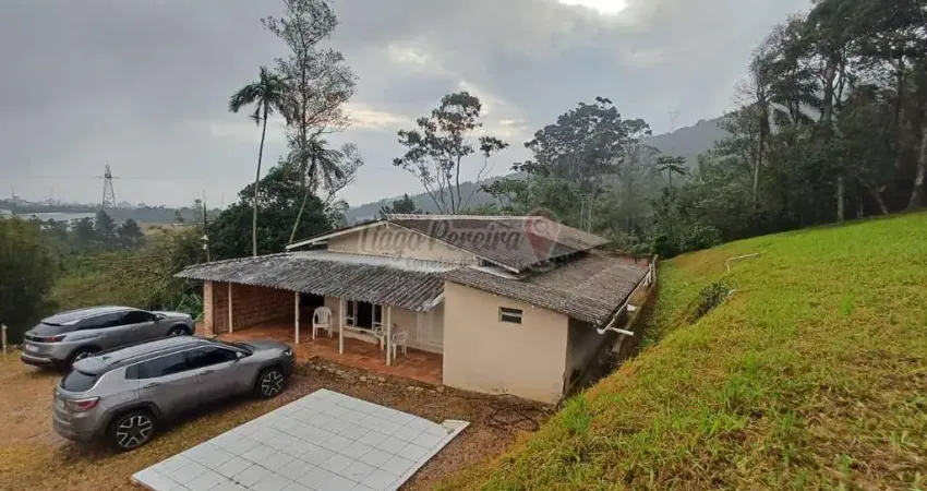 Sítio / Chácara para Venda em Palhoça, Enseada do Brito (Ens Brito), 3 dormitórios, 1 suíte, 2 banheiros, 2 vagas