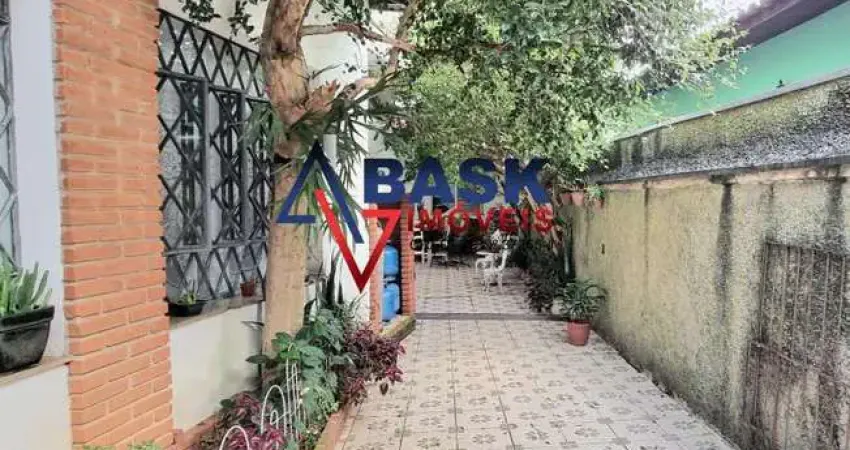 Casa para Venda em São Paulo, ALTO DA LAPA, 3 dormitórios, 3 suítes, 5 banheiros, 8 vagas