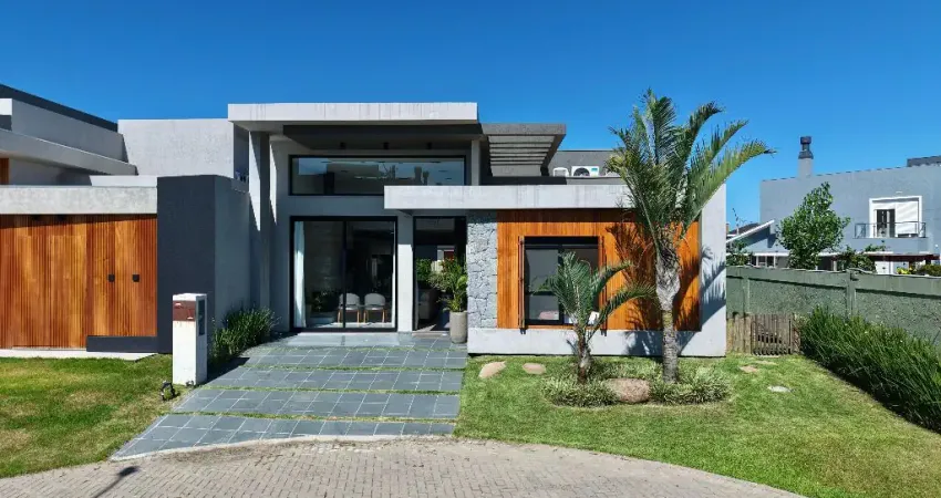 Casa em condomínio fechado com 4 quartos à venda na Avenida Paraguassu, 01, Centro, Xangri-Lá