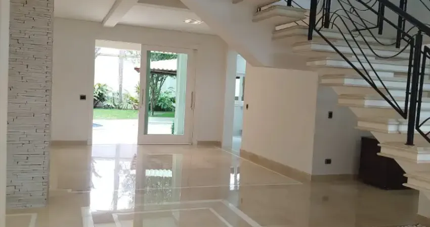 Casa Novinha - 4 dorm - 450m2 - Em Alphaville - Obra concluída em DEZ/25