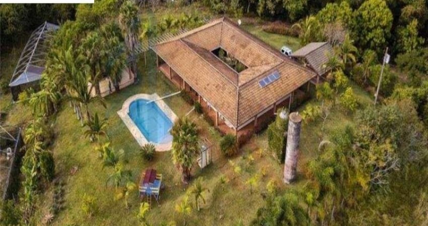 Sitio com piscina, casa de caseiro  em área rural de Jundiaí, perto Parque Corrupira e Rodovia Anhanguera!!