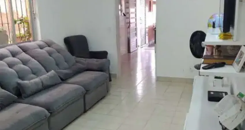 Sobrado  para comercio e residência com quintal e churrasqueira para compra na Região do Bosque da Saúde!!!