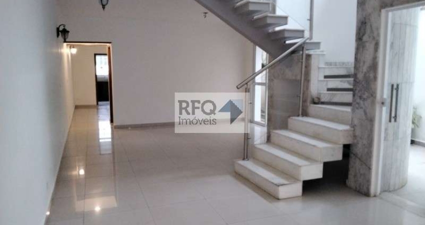 Residência de Luxo no Planalto Paulista: Sobrado Sofisticado com 3 Suítes e Segurança Impecável
