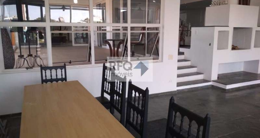 Casa Alto Padrão à venda podendo ser locada também, para fins comerciais ou residências no Retiro do Morumbi!!
