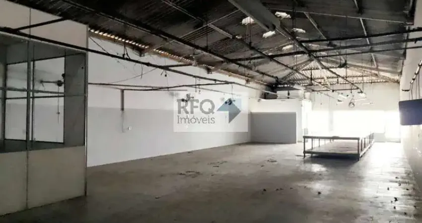 Oportunidade única de investimento em um galpão comercial localizado na Vila Moraes