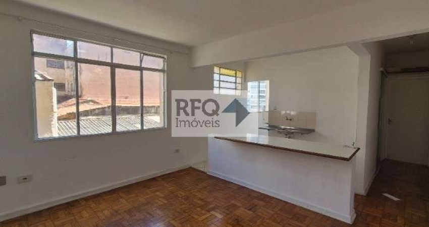 Venha conhecer este lindo apartamento localizado a poucos passos do Parque da Aclimação!