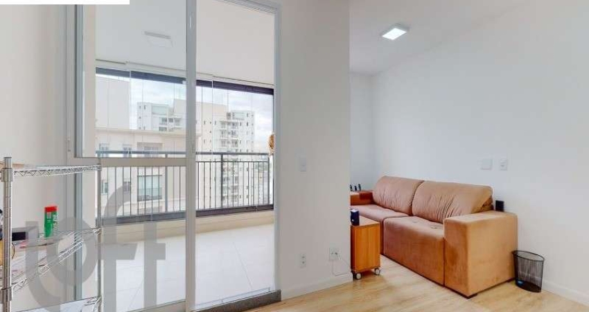 Apartamento no Bairro do Cambuci com lazer completo !!