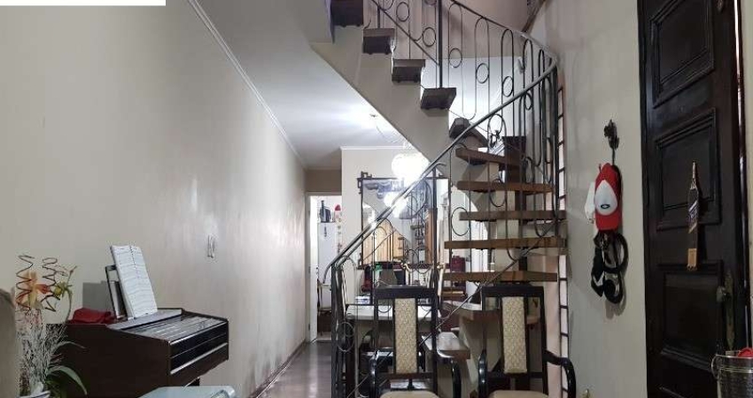 Sobrado na Avenida Bosque da Saúde, podendo ser residencial ou Comercial ou para construir algum prédio bacana!