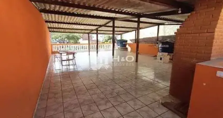 Oportunidade, Você está buscando um imóvel completo e com excelente localização? Este sobrado em Artur Alvim é ideal para quem deseja conforto, espaço e praticidade!