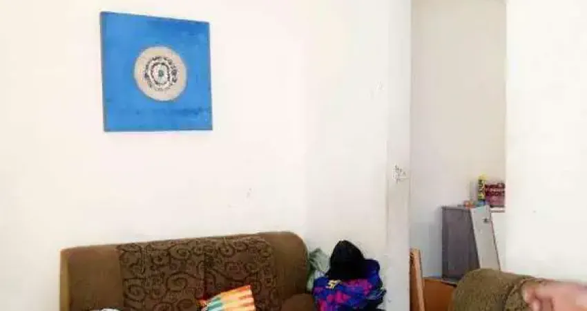 Ótima Oportunidade de Investimento ou Moradia Completa para sua família– Terreno com 3 Casas no bairro Jardim Lídia!!