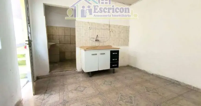 Ótima casa disponível para locação no bairro Parque São Rafael! Cômodos amplos e bem arejados!!