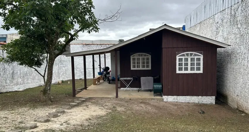 Excelente Oportunidade com Amplo Terreno e Excelente Potencial