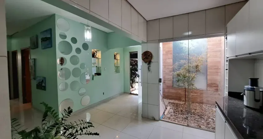 Casa em condomínio fechado com 4 quartos à venda na Rua Israel Pinheiro, 1, Residencial Sol Nascente, Anápolis