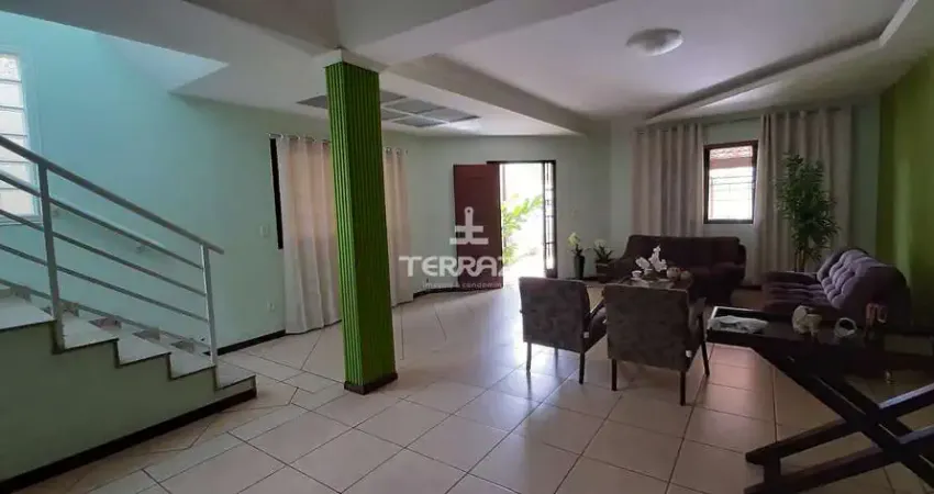 Casa com 4 quartos à venda na Rua Quarenta e Cinco, 80, Sessenta, Volta Redonda