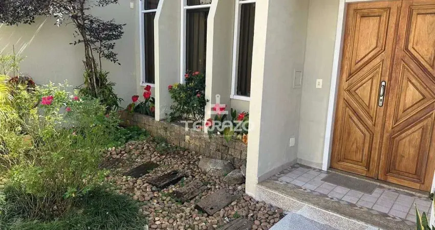 Casa com 4 quartos à venda na Rua Engenheiro Renato Azevedo, 94, Jardim Primavera, Volta Redonda
