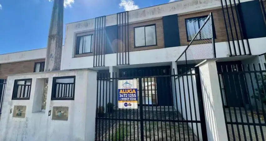 Casa com 2 quartos para alugar na Rua Orlando Torres, 17, Iririú, Joinville