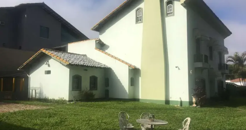 Casa para Venda em Mogi das Cruzes, Vila Oliveira, 4 dormitórios, 2 suítes, 4 banheiros, 10 vagas