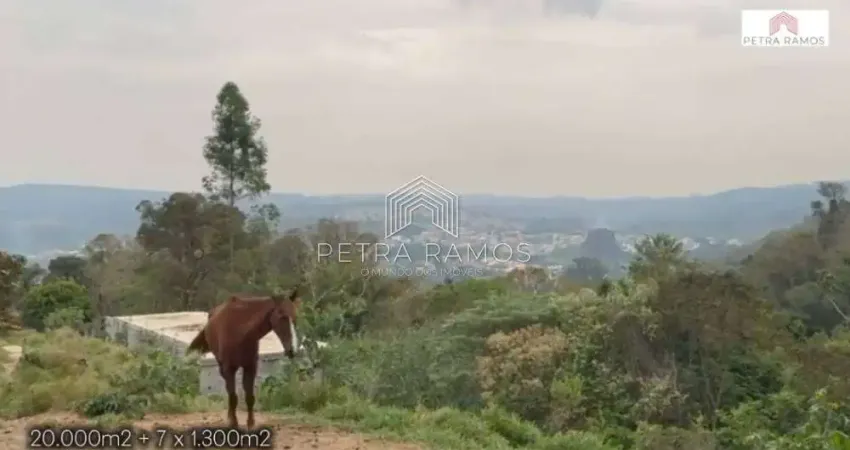 Terreno à venda na Estrada do Engenho, Jardim Rene, São Roque