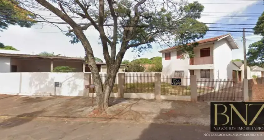 Terreno com 4 Casas à Venda na Vila Triângulo - Ótimo Investimento !