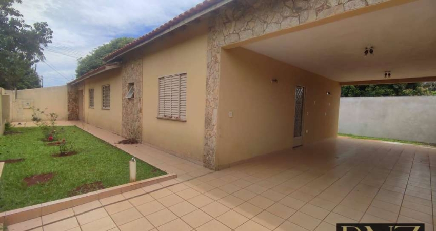 Casa 4 Dormitórios na Vila Araponguinha por R$350.000,00!