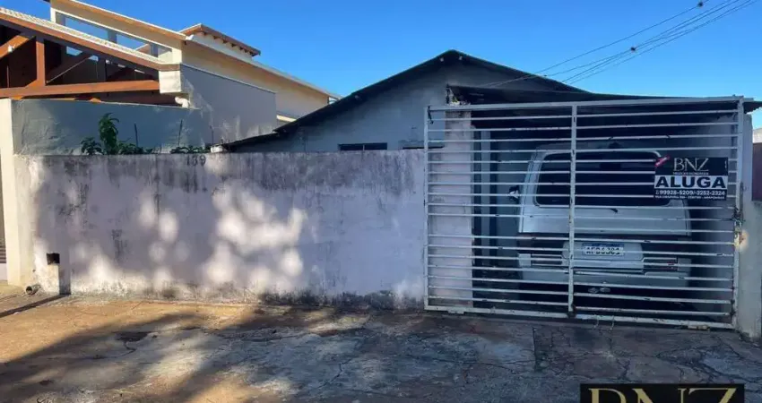 Casa com 2 quartos para alugar no Conjunto Tropical, Arapongas 