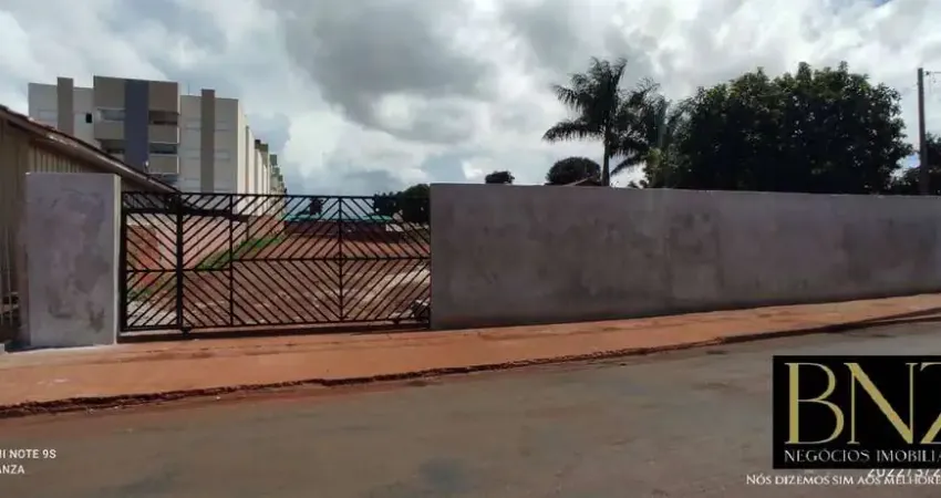 Terreno comercial à venda no Jardim Santo Antônio, Arapongas 