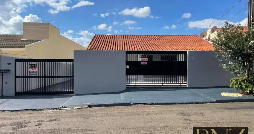 Casa com 3 quartos à venda no Jardim Petrópolis, Arapongas