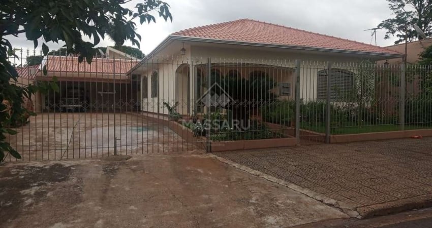RESIDÊNCIA DE TERRENO INTEIRO NO JARDIM ALVORADA