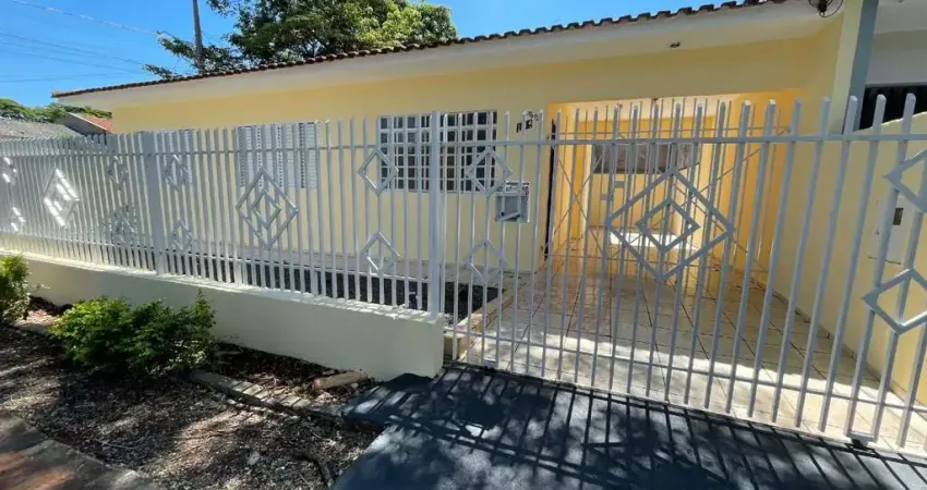 Casa com 3 quartos para alugar na Rua Cocais, 326, Jardim Tropical, Maringá