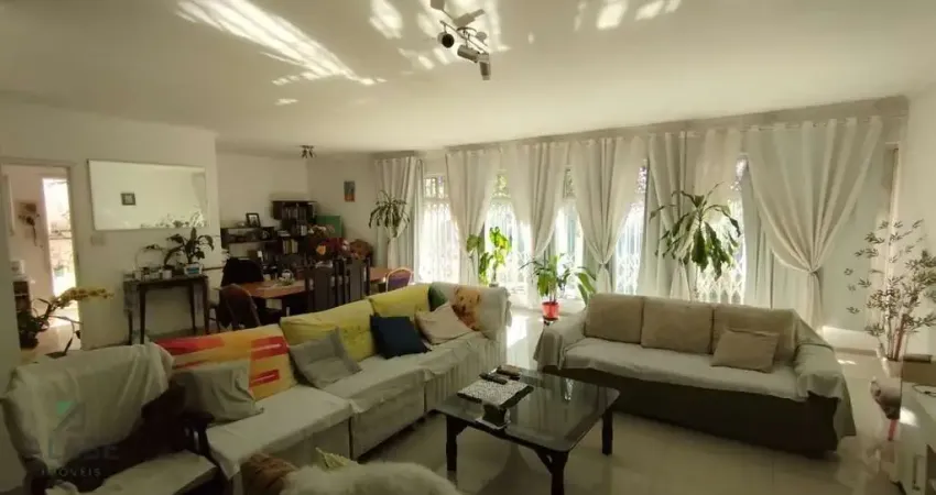 Casa em condomínio fechado com 4 quartos à venda na Rua Domingos Gonçalo, 52, Jardim Campo Grande, São Paulo