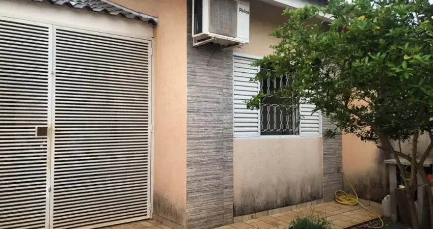 Casa com 3 quartos à venda na Rua Maria Garcia de Souza, Jardim Araucária, Maringá