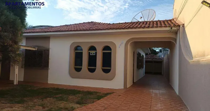 Casa à venda no Jardim Alvorada, casa grande em Rua comercial.