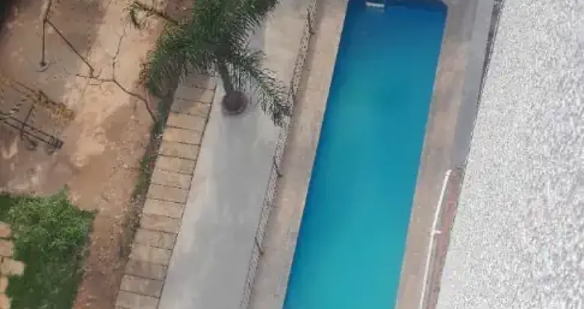 Apartamento a Venda com 02 dormitórios Próximo ao Shopping Taboão.