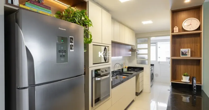 Apartamento 03 dormitórios, vista mar, condomínio com infraestrutura, em barreiros!