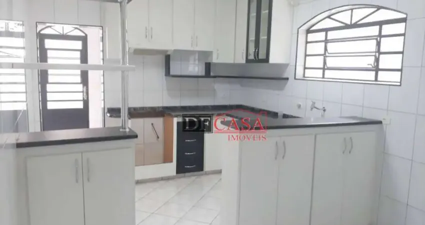 Sobrado com 4 dormitórios à venda, 141 m² por R$ 790.000,00 - Vila Guilhermina - São Paulo/SP