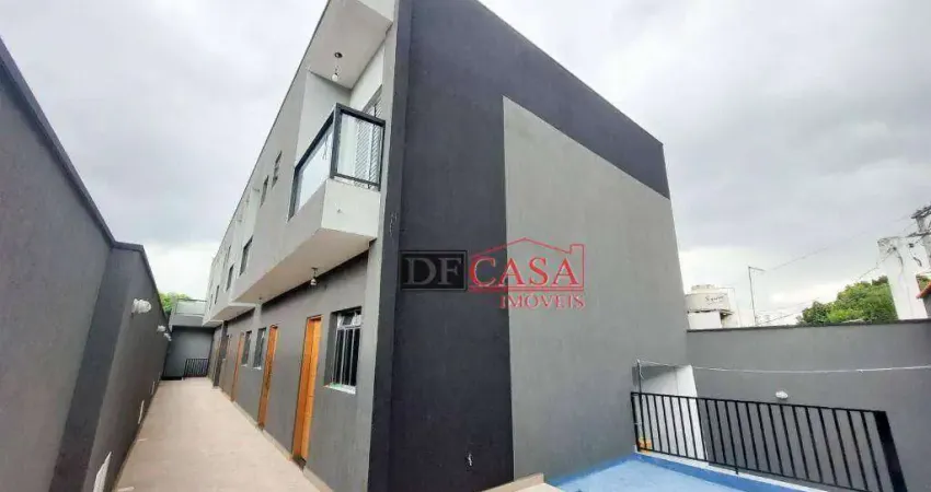 Sobrado com 2 dormitórios à venda, 67 m² por R$ 409.990,00 - Itaquera - São Paulo/SP