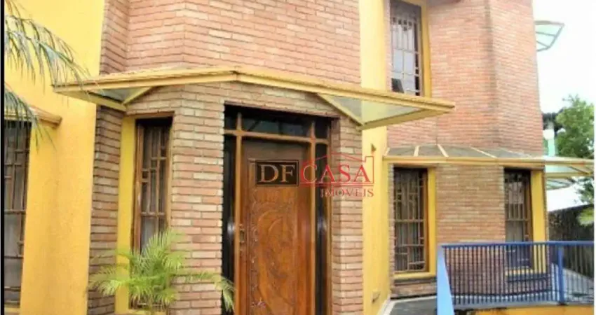 Casa com 3 quartos à venda na Rua Raimundo Lúlio, 640, Jardim São Nicolau, São Paulo