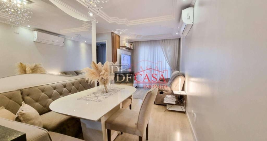 Apartamento em Vila Paranaguá