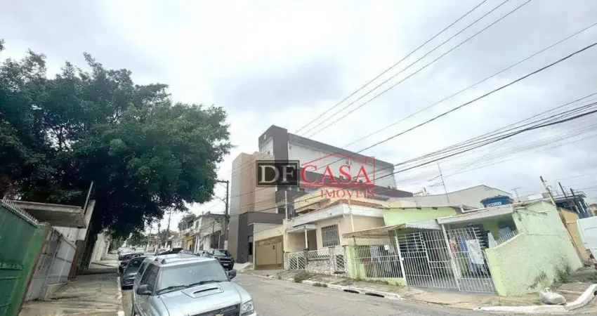 Apartamento em Vila Carrão
