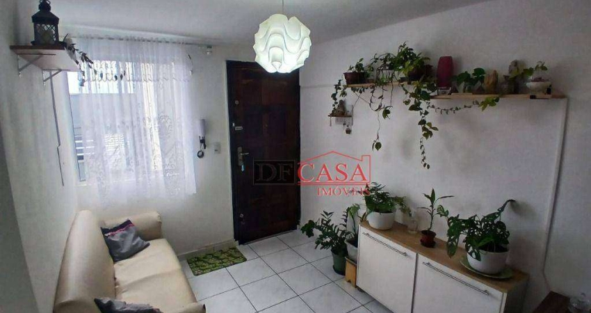 Apartamento em Conjunto Residencial José Bonifácio
